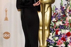 Худшие наряды в истории «Оскар»: Анджелина Джоли-2000